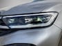 Volkswagen T-Roc 1.5eTsi/150PK DSG R-Line Black Style · Panoramadak · Camera + Parkeersensoren · Apple/Android Car Play · Garantie t/m 18-06-2027