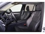 Volvo XC90 T8 Recharge AWD Ultimate Bright - Panorama/schuifdak - IntelliSafe Assist & Surround - 360º Camera - Harman/Kardon audio - Adaptieve LED koplampen - Verwarmde voorstoelen, stuur & achterbank - Parkeersensoren voor & achter - Elektr. bedienb. voorstoelen met geheugen - Head up display - Draadloze tel. lader - Extra getint glas - 21' LMV