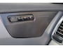 Volvo XC90 T8 Recharge AWD Ultimate Bright - Panorama/schuifdak - IntelliSafe Assist & Surround - 360º Camera - Harman/Kardon audio - Adaptieve LED koplampen - Verwarmde voorstoelen, stuur & achterbank - Parkeersensoren voor & achter - Elektr. bedienb. voorstoelen met geheugen - Head up display - Draadloze tel. lader - Extra getint glas - 21' LMV