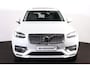 Volvo XC90 T8 Recharge AWD Ultimate Bright - Panorama/schuifdak - IntelliSafe Assist & Surround - 360º Camera - Harman/Kardon audio - Adaptieve LED koplampen - Verwarmde voorstoelen, stuur & achterbank - Parkeersensoren voor & achter - Elektr. bedienb. voorstoelen met geheugen - Head up display - Draadloze tel. lader - Extra getint glas - 21' LMV