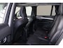 Volvo XC90 T8 Recharge AWD Ultimate Bright - Panorama/schuifdak - IntelliSafe Assist & Surround - 360º Camera - Harman/Kardon audio - Adaptieve LED koplampen - Verwarmde voorstoelen, stuur & achterbank - Parkeersensoren voor & achter - Elektr. bedienb. voorstoelen met geheugen - Head up display - Draadloze tel. lader - Extra getint glas - 21' LMV