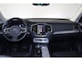 Volvo XC90 T8 Recharge AWD Ultimate Bright - Panorama/schuifdak - IntelliSafe Assist & Surround - 360º Camera - Harman/Kardon audio - Adaptieve LED koplampen - Verwarmde voorstoelen, stuur & achterbank - Parkeersensoren voor & achter - Elektr. bedienb. voorstoelen met geheugen - Head up display - Draadloze tel. lader - Extra getint glas - 21' LMV