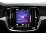 Volvo V60 T8 Plug-in hybrid AWD Plus Dark | Adaptive Cruise & Pilot Assist | Panoramisch Schuif-/Kanteldak | Semi Elektr. Trekhaak | Verwarmbare voorstoelen, achterbank en stuurwiel | 360 graden camera | Head-up display | Premium audio by Harman/Kardon |