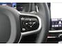 Volvo V60 T8 Plug-in hybrid AWD Plus Dark | Adaptive Cruise & Pilot Assist | Panoramisch Schuif-/Kanteldak | Semi Elektr. Trekhaak | Verwarmbare voorstoelen, achterbank en stuurwiel | 360 graden camera | Head-up display | Premium audio by Harman/Kardon |