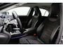 Mercedes-Benz A-klasse 250 e Business Solution AMG Limited Virtual Cockpit, Camera, Cruise, Sfeerverlichting, LED, Apple CarPlay, DAB, 18"