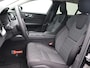 Volvo V60 2.0 B4 Core 197PK Aut. Trekhaak, Achteruitrijcamera, Keyless, 19" LM Velgen, Navi, Stoelverwarming voor en achter, Adaptieve Cruise Control