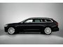 Volvo V90 2.0 B4 Momentum Business 1e Eigenaar | Origineel Nederlands | Trekhaak | Apple Carplay | Android Auto | Stoel- en Stuurverwarming | Lederen Bekleding | Cruise Control | Achteruitrijcamera