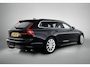 Volvo V90 2.0 B4 Momentum Business 1e Eigenaar | Origineel Nederlands | Trekhaak | Apple Carplay | Android Auto | Stoel- en Stuurverwarming | Lederen Bekleding | Cruise Control | Achteruitrijcamera