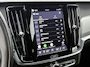 Volvo V90 2.0 B4 Momentum Business 1e Eigenaar | Origineel Nederlands | Trekhaak | Apple Carplay | Android Auto | Stoel- en Stuurverwarming | Lederen Bekleding | Cruise Control | Achteruitrijcamera