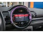 MINI Clubman 1.5 Cooper Yours | Cruise control | Keyless entry | Led koplamen | Achteruitrijcamera | Stoelverwaming | Apple Carplay/Android Auto | Achteruitrijcamera | Apple Carplay/Android Auto|telefoonintegratie premium | Cruise control