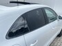 Porsche Macan 2.0 Panoramadak Elek Sportstoelen Bose Audio Leder 21 Inch Black Turbo Velgen Navigatie Led Getint Glas NL Auto Wit metallic