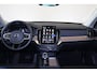 Volvo XC90 T8 Recharge AWD Plus Bright - Luchtvering - Panorama/schuifdak - IntelliSafe Assist & Surround - 360º Camera - Harman/Kardon audio - Adaptieve LED koplampen - Verwarmde voorstoelen, stuur & achterbank - Parkeersensoren voor & achter - Elektr. bedienb. voorstoelen met geheugen - Head up display - Draadloze tel. lader - Extra getint glas - 21' LMV