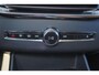Volvo XC90 T8 Recharge AWD Plus Bright - Luchtvering - Panorama/schuifdak - IntelliSafe Assist & Surround - 360º Camera - Harman/Kardon audio - Adaptieve LED koplampen - Verwarmde voorstoelen, stuur & achterbank - Parkeersensoren voor & achter - Elektr. bedienb. voorstoelen met geheugen - Head up display - Draadloze tel. lader - Extra getint glas - 21' LMV