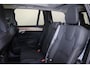 Volvo XC90 T8 Recharge AWD Plus Bright - Luchtvering - Panorama/schuifdak - IntelliSafe Assist & Surround - 360º Camera - Harman/Kardon audio - Adaptieve LED koplampen - Verwarmde voorstoelen, stuur & achterbank - Parkeersensoren voor & achter - Elektr. bedienb. voorstoelen met geheugen - Head up display - Draadloze tel. lader - Extra getint glas - 21' LMV