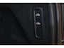 Volvo XC90 T8 Recharge AWD Plus Bright - Luchtvering - Panorama/schuifdak - IntelliSafe Assist & Surround - 360º Camera - Harman/Kardon audio - Adaptieve LED koplampen - Verwarmde voorstoelen, stuur & achterbank - Parkeersensoren voor & achter - Elektr. bedienb. voorstoelen met geheugen - Head up display - Draadloze tel. lader - Extra getint glas - 21' LMV