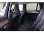 Volvo XC90 T8 Recharge AWD Plus Bright - Luchtvering - Panorama/schuifdak - IntelliSafe Assist & Surround - 360º Camera - Harman/Kardon audio - Adaptieve LED koplampen - Verwarmde voorstoelen, stuur & achterbank - Parkeersensoren voor & achter - Elektr. bedienb. voorstoelen met geheugen - Head up display - Draadloze tel. lader - Extra getint glas - 21' LMV