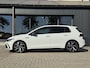 Volkswagen Golf 1.5 eTSI R-Line Business Pano Sfeer