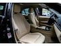 BMW 3-Serie 330e Exe Leer Navi Sportstoelen Stoelverwarming PDC LM velgen