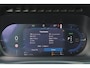 Volvo XC90 T8 Recharge AWD Plus Dark - Panorama/schuifdak - IntelliSafe Assist & Surround - 360º Camera - Harman/Kardon audio - Adaptieve LED koplampen - Verwarmde voorstoelen, stuur & achterbank - Parkeersensoren voor & achter - Elektr. bedienb. voorstoelen met geheugen - Head up display - Draadloze tel. lader - Extra getint glas - 21' LMV