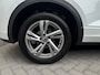 Volkswagen T-Roc 1.0 TSI R-Line Afneembare trekhaak | IQ Light | Carplay | Verwarmde voorstoelen | Acc | Pdc