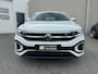 Volkswagen T-Roc 1.0 TSI R-Line Afneembare trekhaak | IQ Light | Carplay | Verwarmde voorstoelen | Acc | Pdc