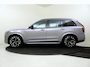 Volvo XC90 T8 AWD Ultra Dark | SOH 99% | Luchtvering | Massage | Trekhaak | 360° Camera |