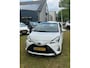 Toyota Yaris 1.5 Hybrid Bi-Tone Plus * hybride * panoramadak * bluetooth * telefoonvoorbereiding * airco * duurzaam & zuinig *