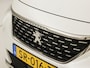 Peugeot 3008 1.6 e-THP GT Line 165Pk Automaat (APPLE CARPLAY, PARELMOER, GROOT NAVI, GETINT GLAS, KEYLESS, SPORTSTOELEN, PARKEERSENSOREN, ZWART HEMEL, NIEUWSTAAT)
