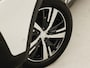 Peugeot 3008 1.6 e-THP GT Line 165Pk Automaat (APPLE CARPLAY, PARELMOER, GROOT NAVI, GETINT GLAS, KEYLESS, SPORTSTOELEN, PARKEERSENSOREN, ZWART HEMEL, NIEUWSTAAT)