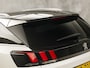 Peugeot 3008 1.6 e-THP GT Line 165Pk Automaat (APPLE CARPLAY, PARELMOER, GROOT NAVI, GETINT GLAS, KEYLESS, SPORTSTOELEN, PARKEERSENSOREN, ZWART HEMEL, NIEUWSTAAT)