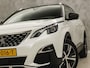 Peugeot 3008 1.6 e-THP GT Line 165Pk Automaat (APPLE CARPLAY, PARELMOER, GROOT NAVI, GETINT GLAS, KEYLESS, SPORTSTOELEN, PARKEERSENSOREN, ZWART HEMEL, NIEUWSTAAT)