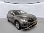 Volkswagen T-Roc 1.0 TSI 110pk Life 75 Edition / Trekhaak / Virtual Cockpit / Navigatie / Camera / 17"