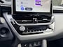 Toyota Corolla Cross Hybrid 200 Dynamic Navi Fullmap/A.uitrijcamera/In hoogte verst.b. stoel/Airco Automat./Apple Carplay/Cruiscontrole Adapt./Keyless Start/Leder multifunction. stuur/Audio DAB/Elektr. verst.b. en verw. buitenspieg