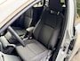 Toyota Corolla Cross Hybrid 200 Dynamic Navi Fullmap/A.uitrijcamera/In hoogte verst.b. stoel/Airco Automat./Apple Carplay/Cruiscontrole Adapt./Keyless Start/Leder multifunction. stuur/Audio DAB/Elektr. verst.b. en verw. buitenspieg