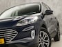 Ford Kuga 2.5 PHEV Titanium 225Pk Automaat (VIRTUAL COCKPIT, APPLE CARPLAY, GROOT NAVI, CAMERA, TREKHAAK, SPORTSTOELEN, KEYLESS, CRUISE, LANE ASSIST, NIEUWSTAAT)