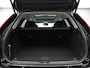Volvo XC60 T6 AWD Plug-in hybrid Ultra Dark / Trekhaak / Luchtvering / Head up displ / Stoel+stuur+achterbankverwarming / Harman Kardon / Privacy glass