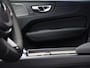 Volvo XC60 T6 AWD Plug-in hybrid Ultra Dark / Trekhaak / Luchtvering / Head up displ / Stoel+stuur+achterbankverwarming / Harman Kardon / Privacy glass