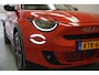 Fiat 600 600 e La Prima 54 kWh [ Navi Camera Apple / Android Leder Stoelverwarming ]