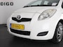 Toyota Yaris 1.0 VVTi ACCES AIRCO 5 DEURS . AIRCO . ELEKTRSICHE RAMEN VOOR . RADIO-CD/MP3 SPELER .