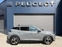 Peugeot e-2008 EV Allure Avantage 54 kWh Lage KM-stand | LED-Koplampen | Hoge Instap | Camera | Parkeersensoren Rondom | Apple-Carplay Android Auto | Full-Map Navigatie | Keyless Entry |