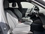 Peugeot e-2008 EV Allure Avantage 54 kWh Lage KM-stand | LED-Koplampen | Hoge Instap | Camera | Parkeersensoren Rondom | Apple-Carplay Android Auto | Full-Map Navigatie | Keyless Entry |