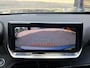 Peugeot e-2008 EV Allure Avantage 54 kWh Lage KM-stand | LED-Koplampen | Hoge Instap | Camera | Parkeersensoren Rondom | Apple-Carplay Android Auto | Full-Map Navigatie | Keyless Entry |