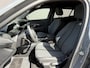 Peugeot e-2008 EV Allure Avantage 54 kWh Lage KM-stand | LED-Koplampen | Hoge Instap | Camera | Parkeersensoren Rondom | Apple-Carplay Android Auto | Full-Map Navigatie | Keyless Entry |
