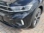 Volkswagen T-Roc 1.5 TSI R-Line / AUTOMAAT/ PANODAK/ KEYLESS/ DIGITAL DASH/ APP-CONNECT/ PARK. SENSOREN + CAMERA/ CLIMATE/ STOELVERWARMING/ 19" LMV