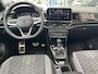 Volkswagen T-Roc 1.5 TSI R-Line / AUTOMAAT/ PANO/ 2X R-LINE/ KEYLESS/ DIGITAL DASH/ APP-CONNECT/ PARK. SENSOREN + CAMERA/ CLIMATE/ STOEL+STUURVERWARMING/ 19" LMV