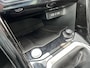 Volkswagen T-Roc 1.5 TSI R-Line / AUTOMAAT/ PANODAK/ KEYLESS/ DIGITAL DASH/ APP-CONNECT/ PARK. SENSOREN + CAMERA/ CLIMATE/ STOELVERWARMING/ 19" LMV