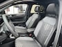 Volkswagen T-Roc 1.5 TSI R-Line / AUTOMAAT/ PANO/ 2X R-LINE/ KEYLESS/ DIGITAL DASH/ APP-CONNECT/ PARK. SENSOREN + CAMERA/ CLIMATE/ STOEL+STUURVERWARMING/ 19" LMV