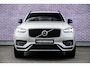 Volvo XC90 2.0 T8 Twin Engine AWD R-Design | Polestar Tuning | Trekhaak | Head-up Display | Harman Kardon Audio | Panoramadak | Achteruitrijcamera | Keyless Entry | Lichtmetalen Velgen 22 inch | Cruise Control Adaptief | BLIS | Navigatie