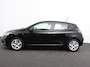Renault Clio 1.0 TCe 90 Evolution Climate control Cruise control Camera Parkeersensoren achter Verwarmde voorstoelen Stuurverwarming LED Trekhaak Apple Carplay/ Android Auto