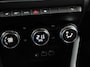 Renault Clio 1.0 TCe 90 Evolution Climate control Cruise control Camera Parkeersensoren achter Verwarmde voorstoelen Stuurverwarming LED Trekhaak Apple Carplay/ Android Auto